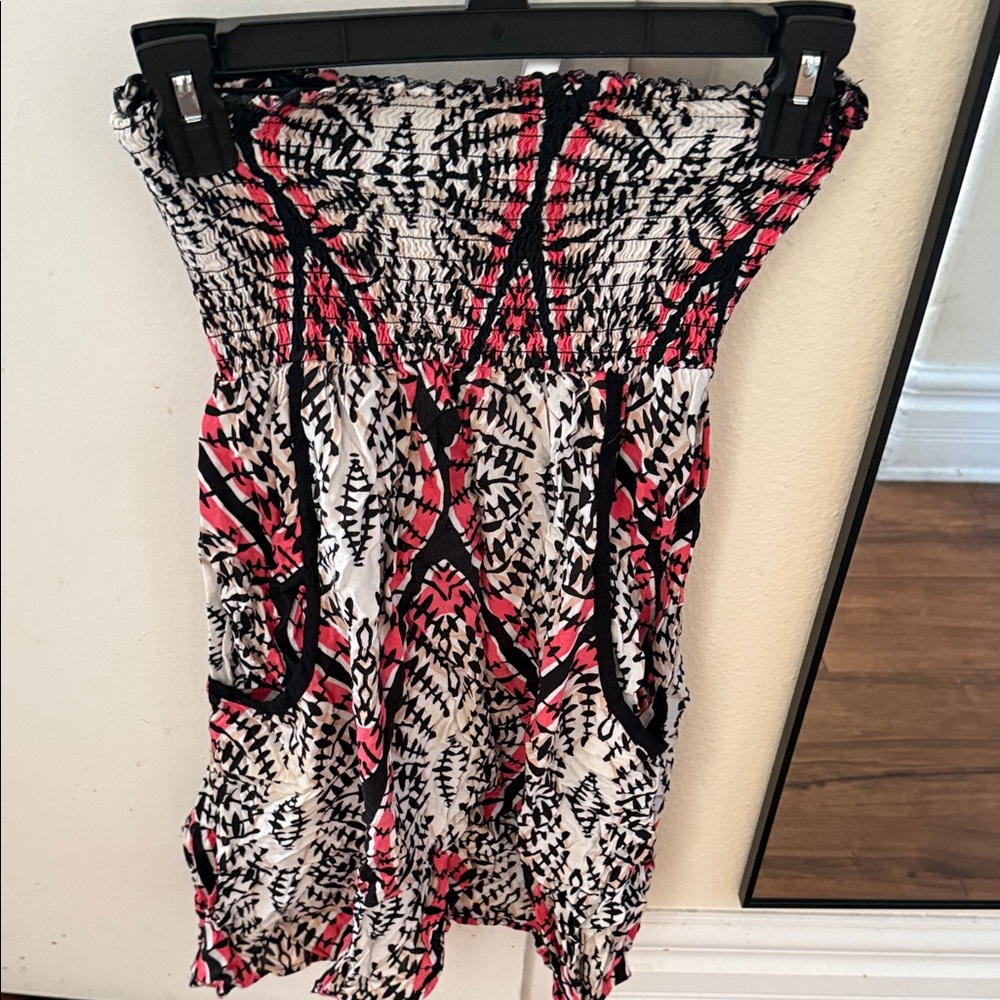 Xhilaration Black and Pink Asymmetrical Skirt